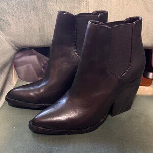 NIB BP Lex Black Leather Heeled Ankle Bootie Womens Size 8